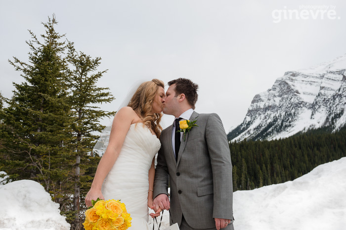 Lake Louise Wedding Photographer