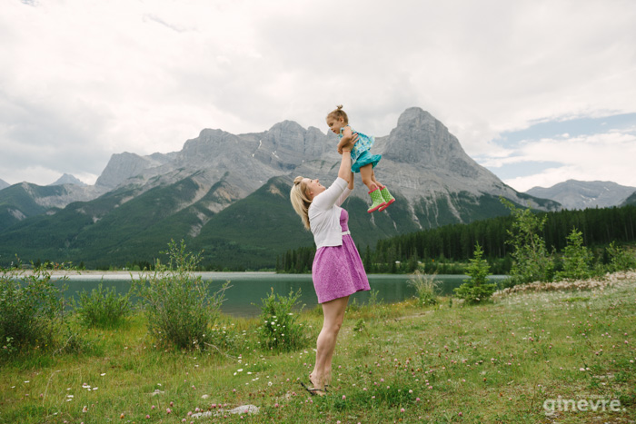 Canmore family portraits mother daughter